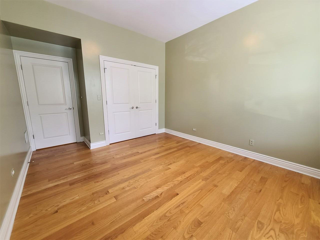 3335 N Halsted St #2 - Photo 5 of 10