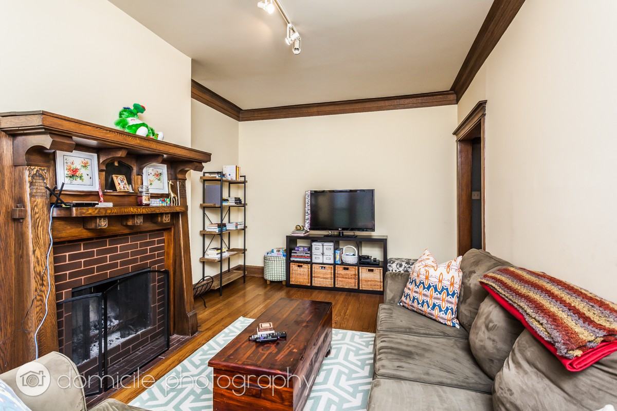 3747 N Pine Grove Ave #1 - Photo 4 of 19