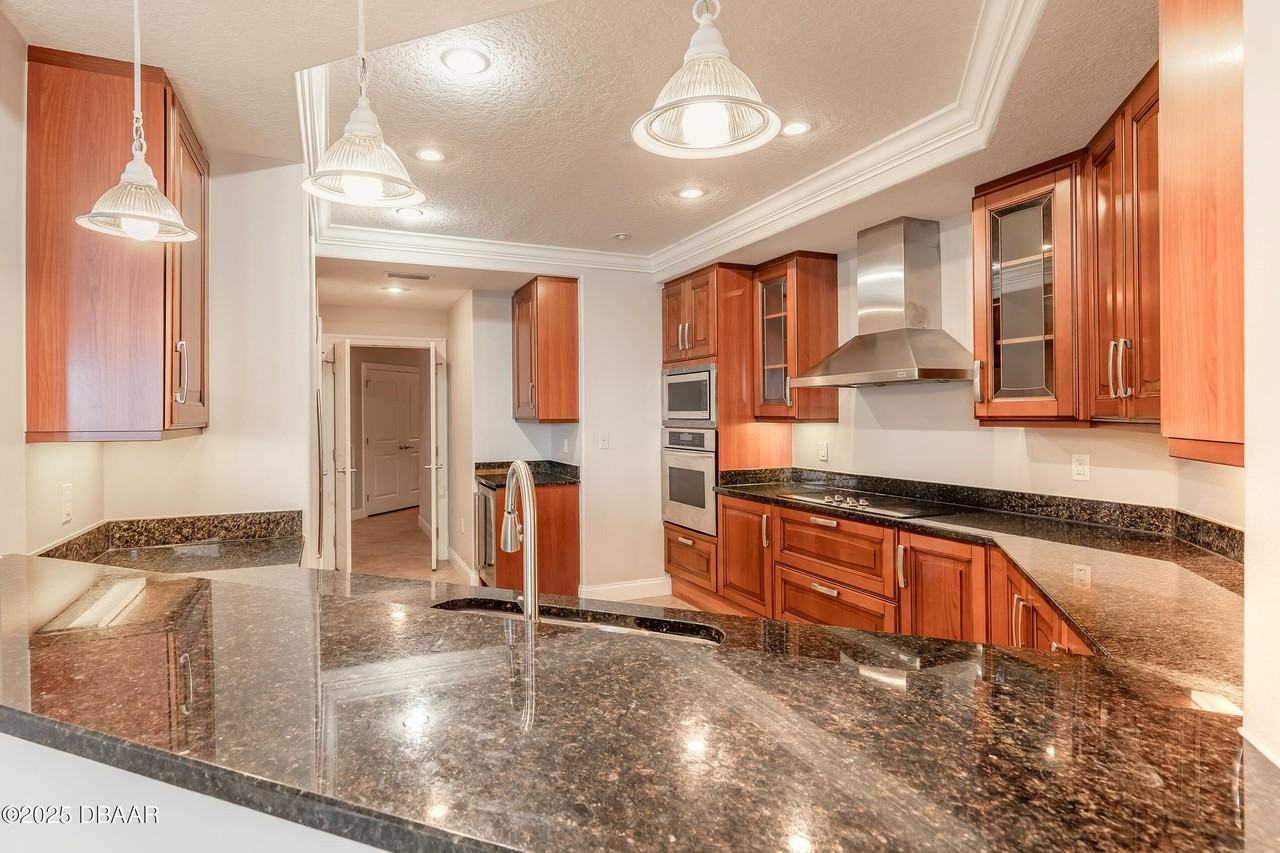 3245 S Atlantic Ave Apt 803 #803 - Photo 6 of 50