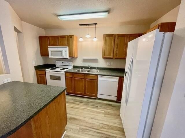 1109 Tiki Too Ave - Photo 6 of 18