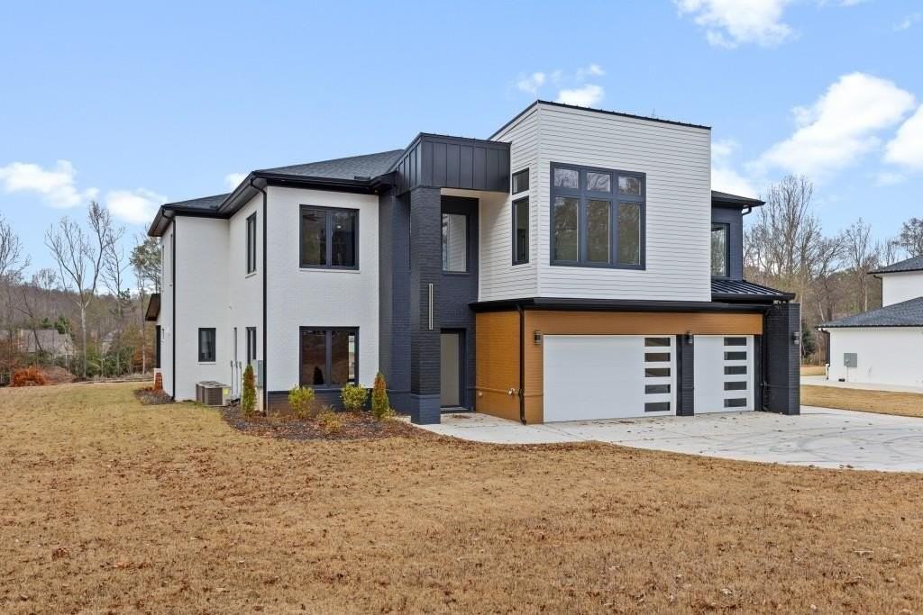 2404 Highway 124 W - Photo 2 of 12