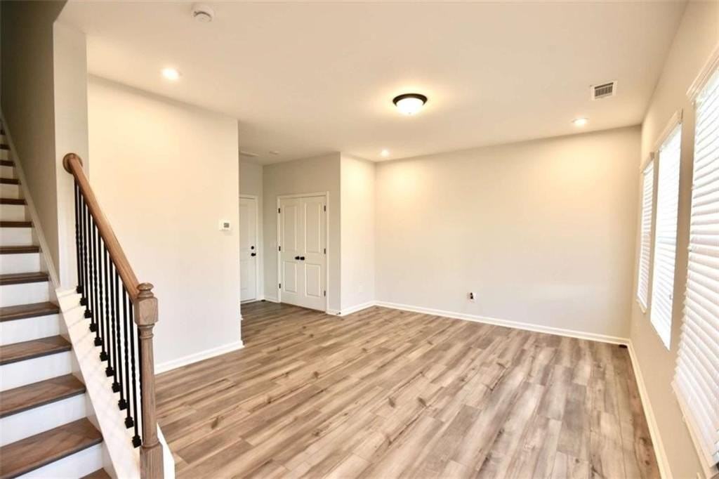 809 Cameron Trl - Photo 5 of 38