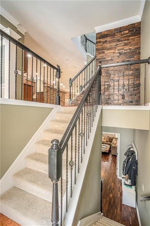 12807 Doe Dr - Photo 3 of 33