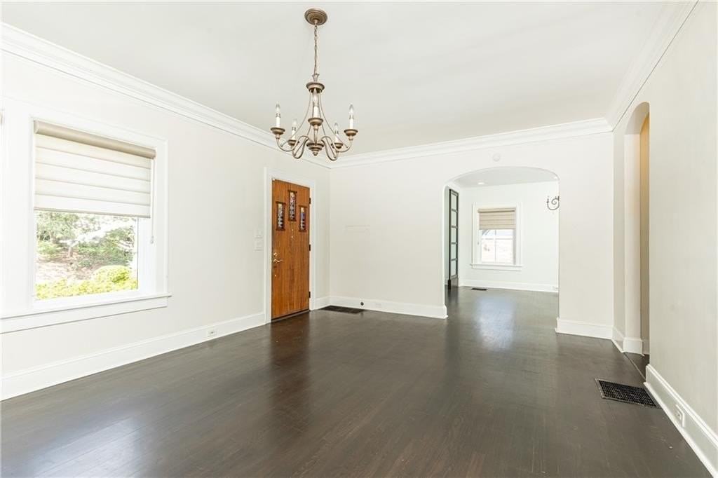 1022 Reeder Cir Ne - Photo 4 of 37