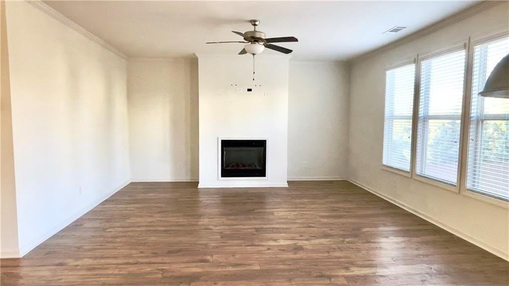 5406 Town Square Way - Photo 6 of 29