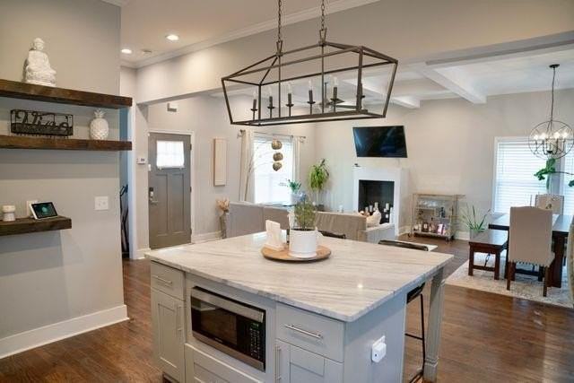 1005 Birch St Sw - Photo 7 of 31