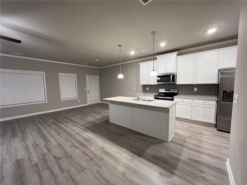 5332 Fox Hill Ln - Photo 4 of 24