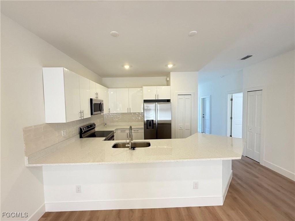 4717/4719 28th Street SW - Photo 3 of 13