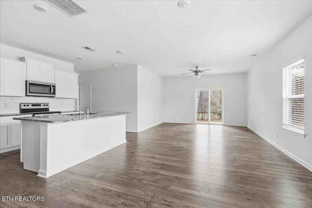 3 Sycamore Ct - Photo 3 of 29