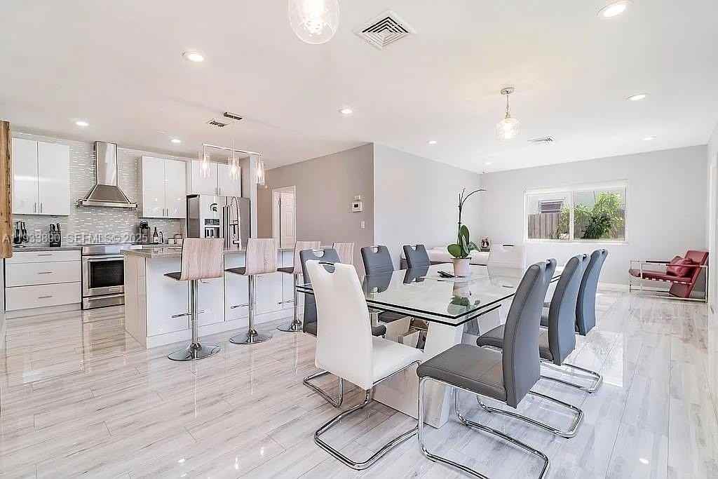 1731 Ne 172nd St #0 - Photo 6 of 41