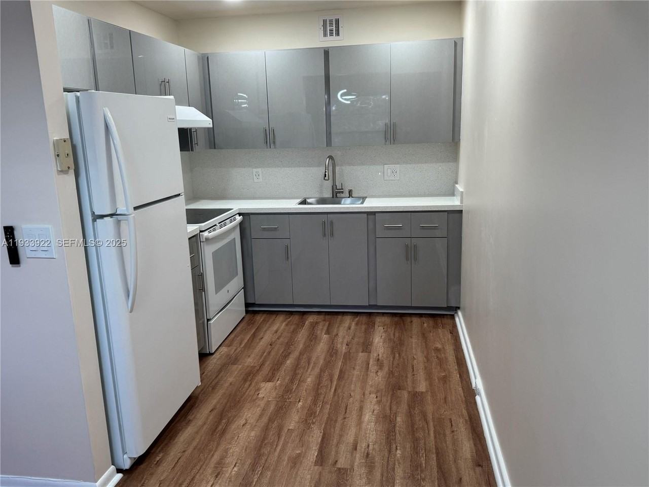 13250 Sw 4th Ct #413G - Photo 2 of 30