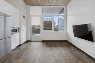 171 N Aberdeen St #611 - Photo 1 of 1