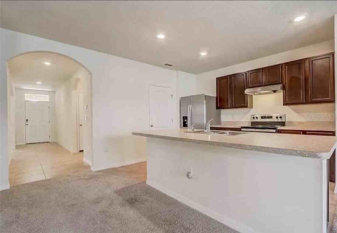 292 Sofia Ln - Photo 4 of 25