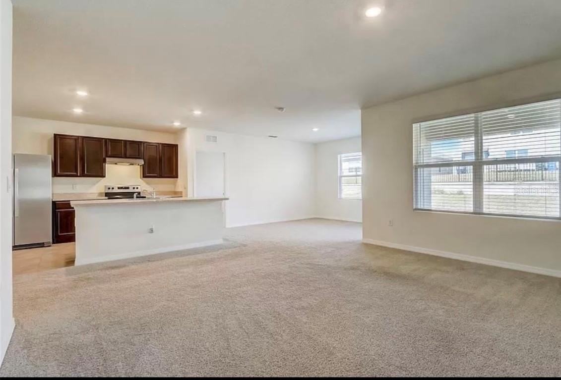 292 Sofia Ln - Photo 7 of 25