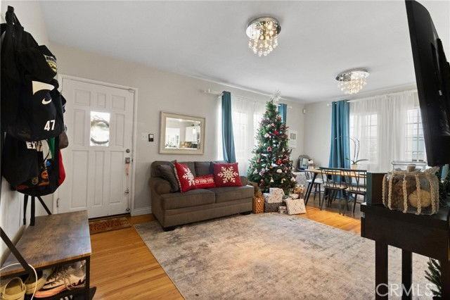 1205 Manzanita Ln - Photo 5 of 8