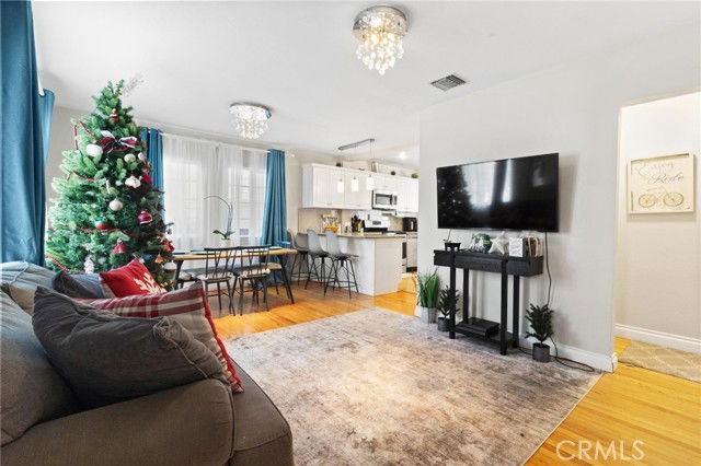 1205 Manzanita Ln - Photo 6 of 8