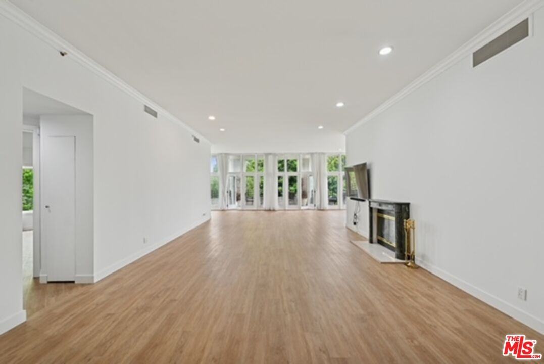 10351 Wilshire Blvd #401 - Photo 5 of 8