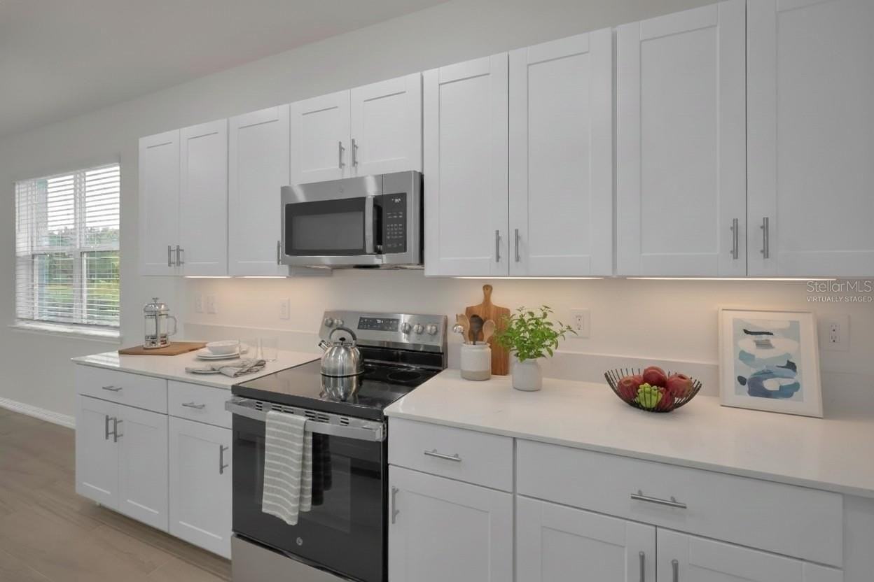 18200 Pleasantview Blvd - Photo 5 of 50