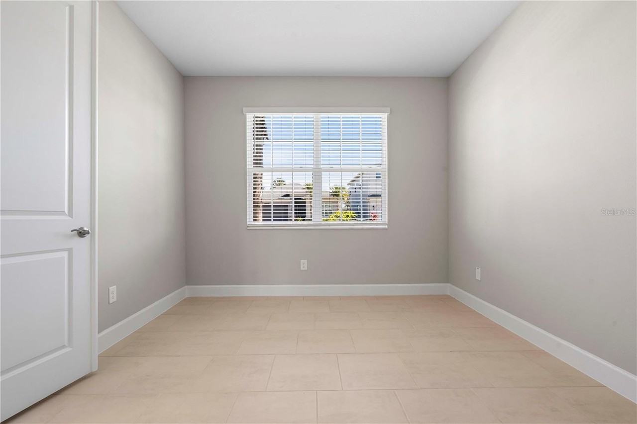 3341 Woodland Brook Way - Photo 7 of 43