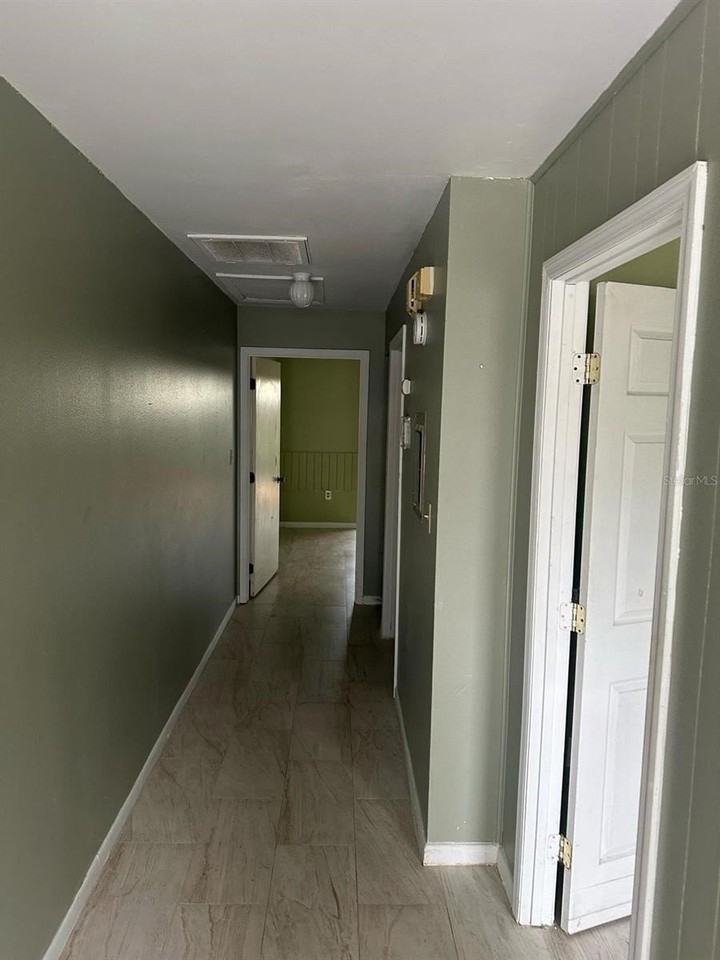 214 N Chestnut Rd - Photo 3 of 6