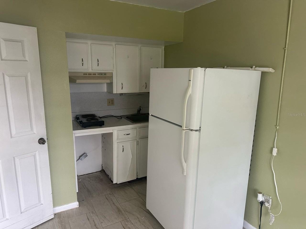 214 N Chestnut Rd - Photo 5 of 6