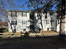 13 Lexington Hl Unit 8 #8 - Photo 1 of 1