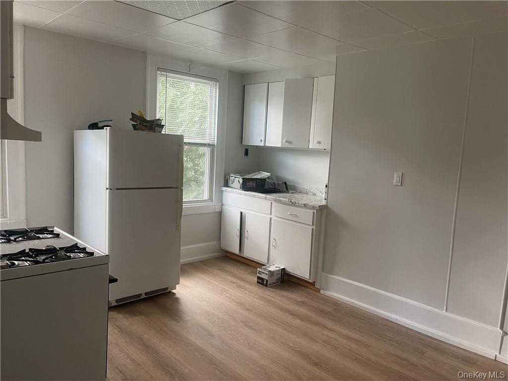 8 Mansion St Unit 2 #2 - Photo 3 of 10