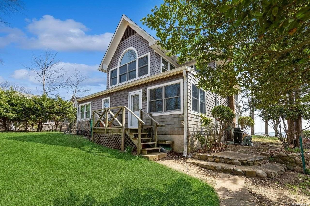 1955 Trumans Path - Photo 3 of 21