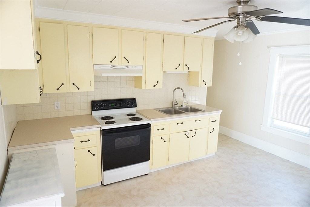 76 4th Ave 2nd Fl #2ndFL - Photo 3 of 26