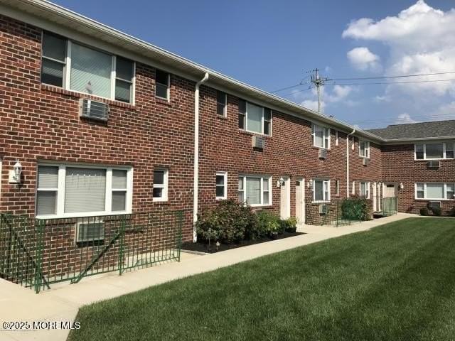 197 Parker Ave Apt 6b #6B - Photo 2 of 4