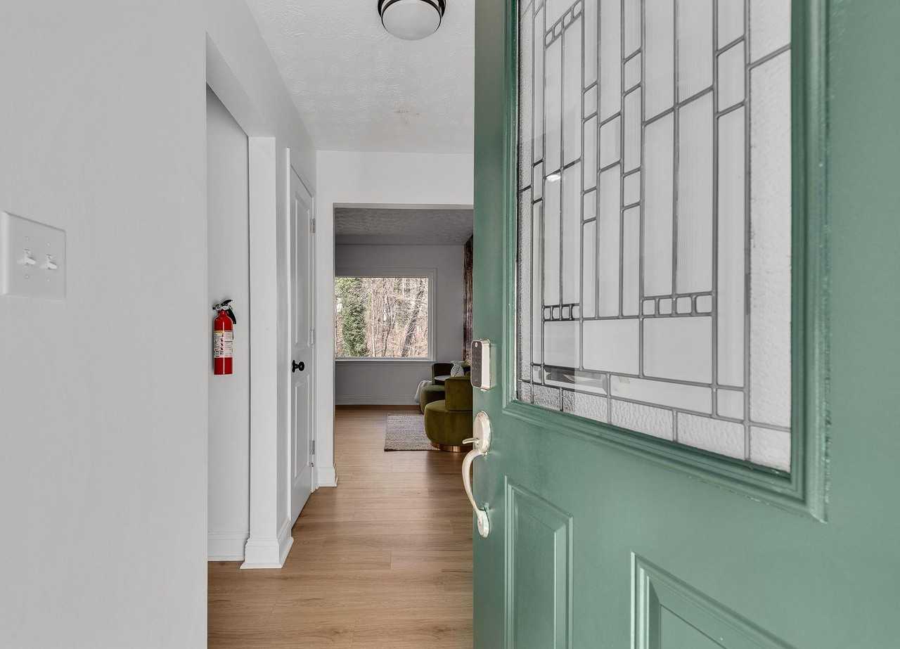 Albatross Ct - Photo 2 of 30