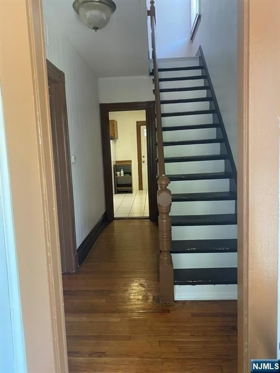 140 Phelps Ave - Photo 3 of 5