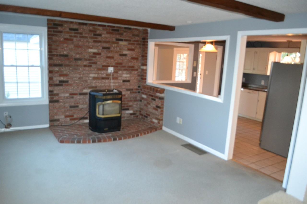 10 Madden Rd - Photo 6 of 10