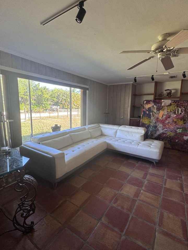 13886 22nd Rd N - Photo 5 of 11