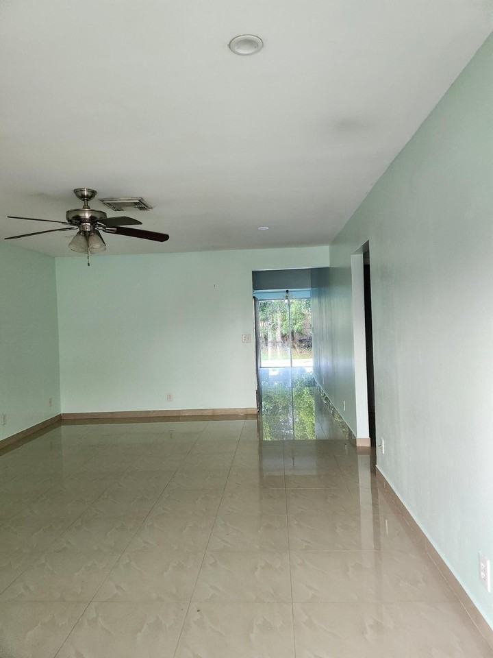 4799 Arthur St - Photo 6 of 12