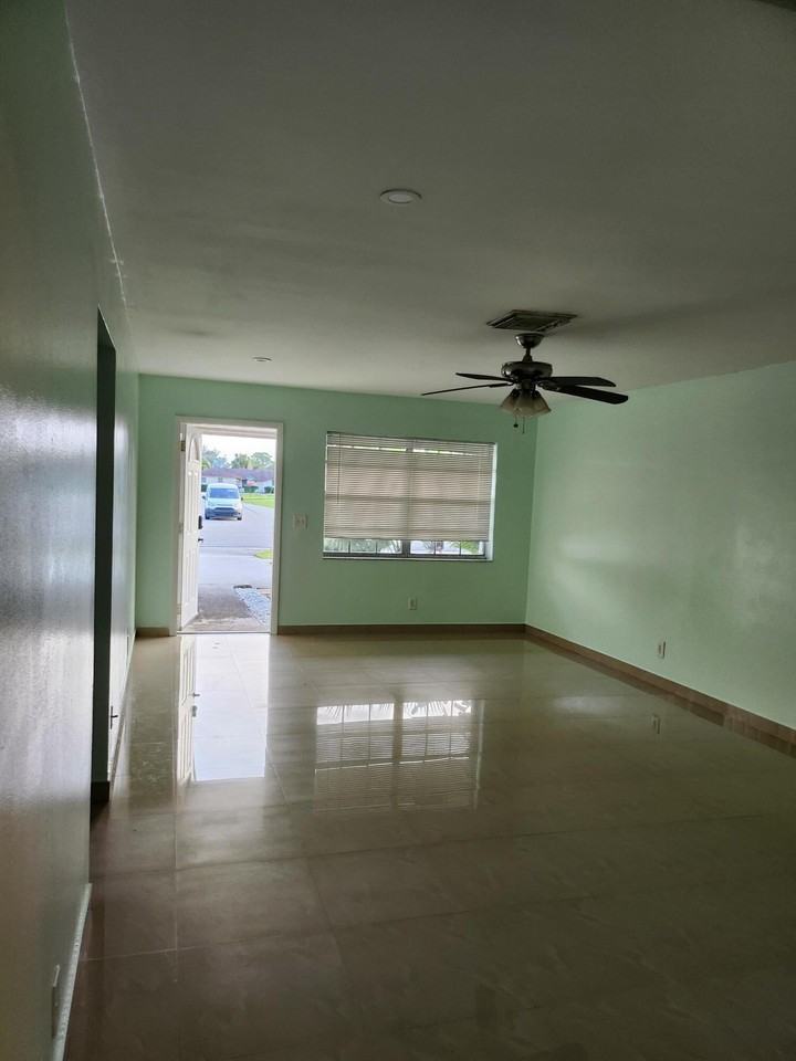 4799 Arthur St - Photo 7 of 12