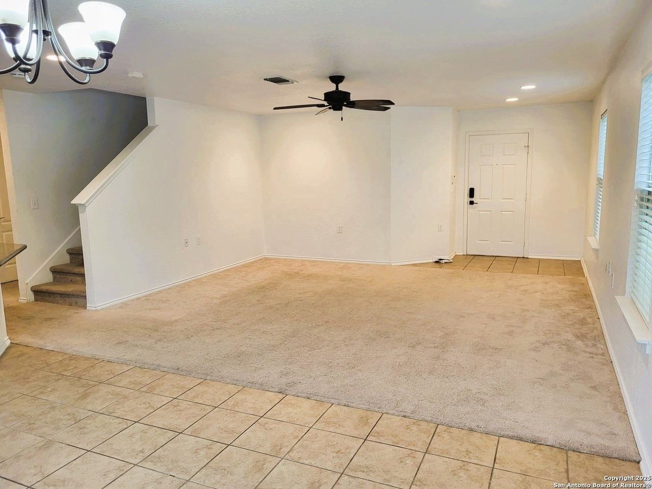 7418 Bluebonnet Bay - Photo 4 of 15