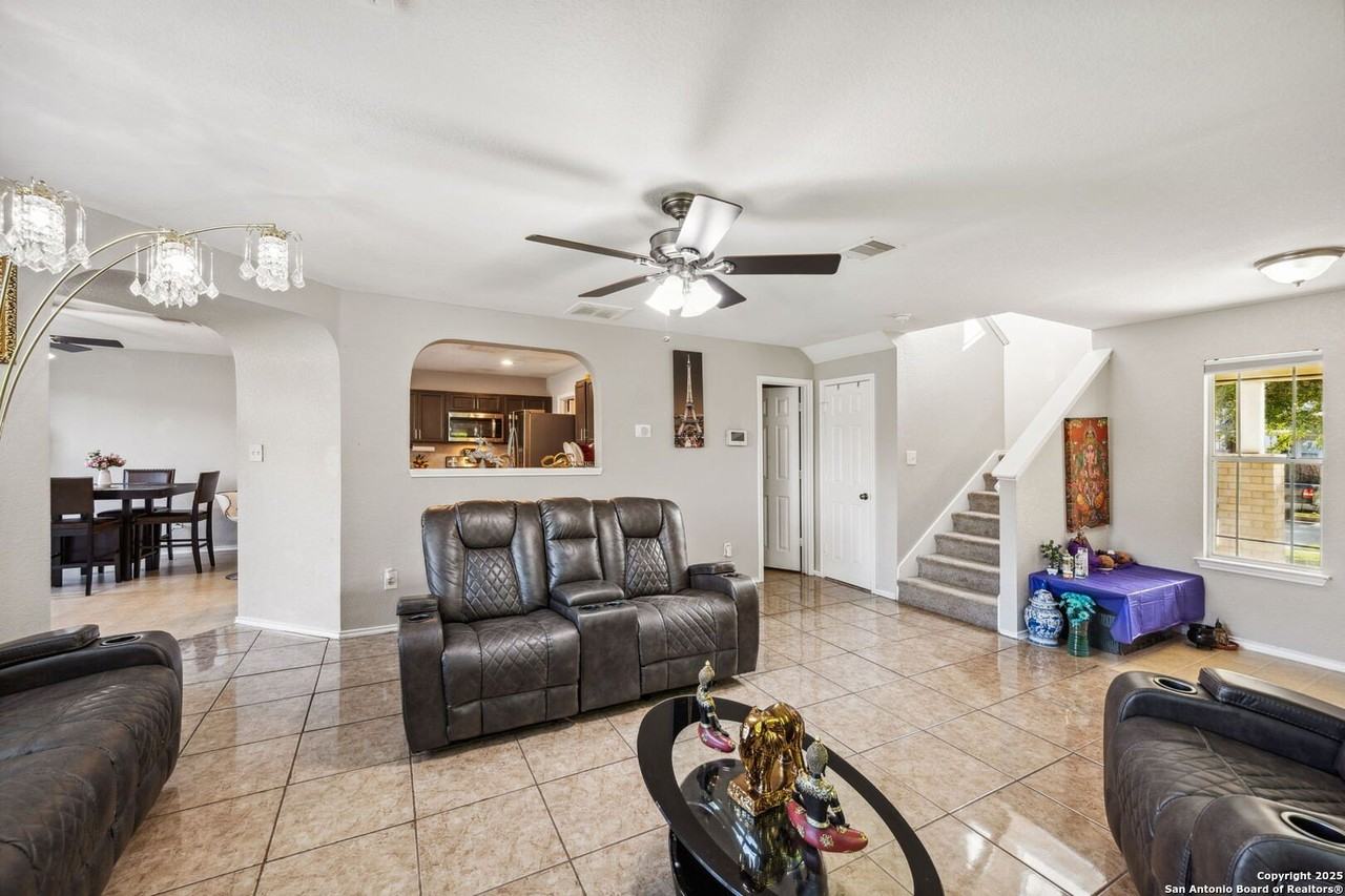 8810 Mesa Vis - Photo 7 of 20