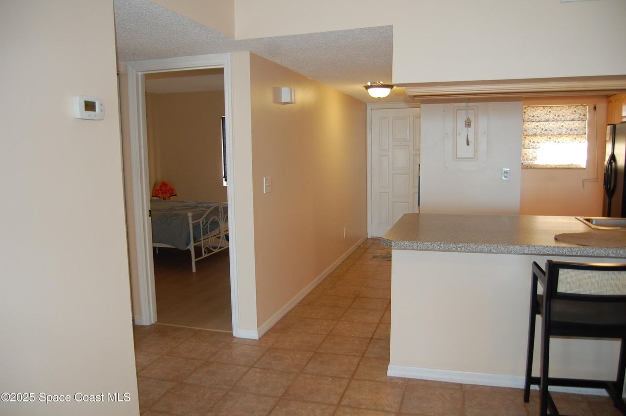 1860 N Atlantic Ave Apt B504 #B504 - Photo 7 of 20