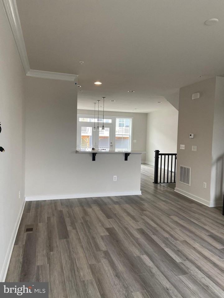 1430 Becknel Ave - Photo 6 of 10