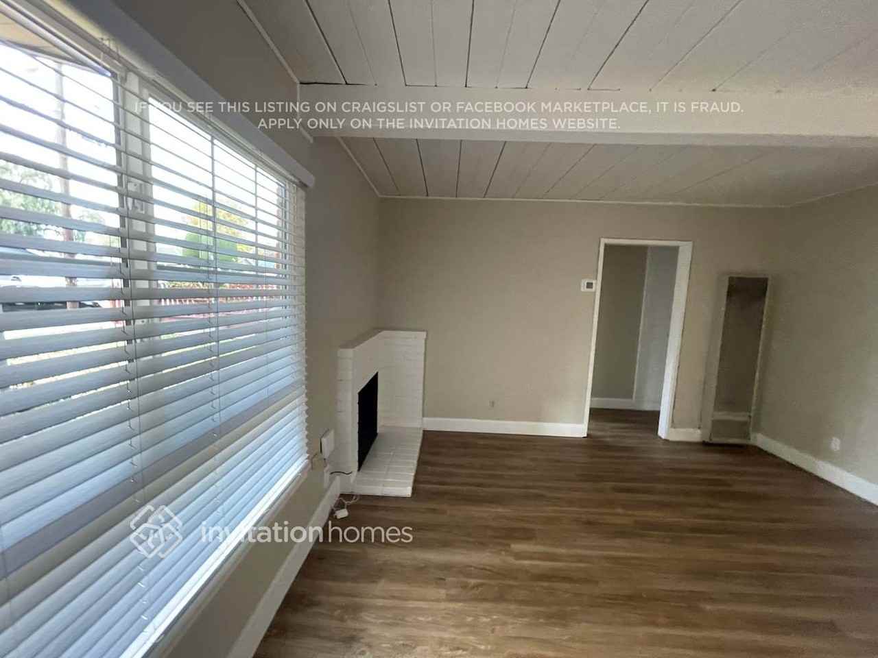 2816 Glenside Dr - Photo 4 of 19