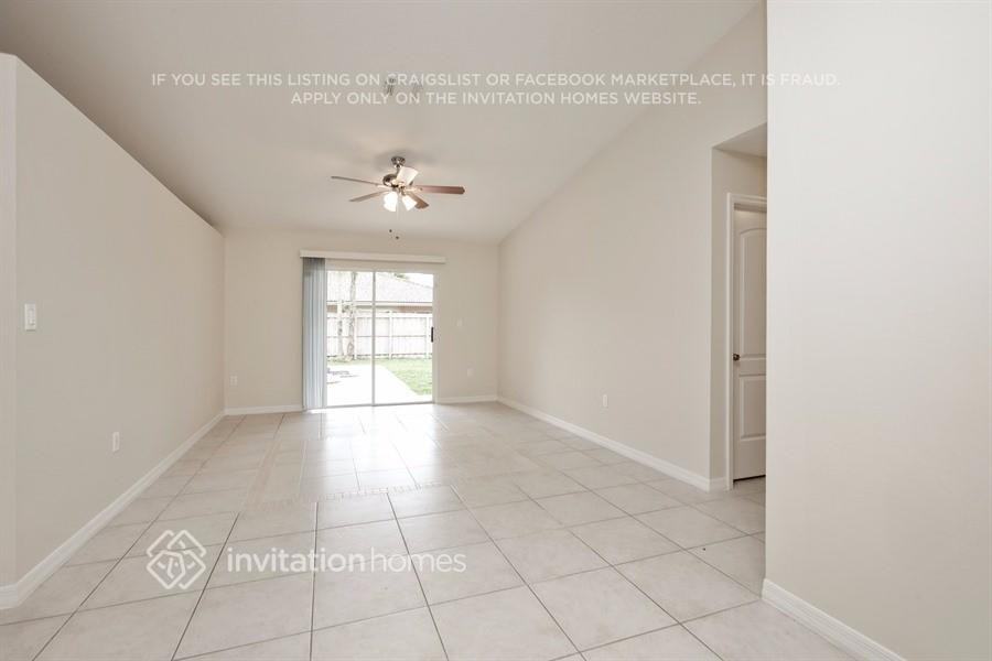 15242 Sw 138th Ter - Photo 2 of 17