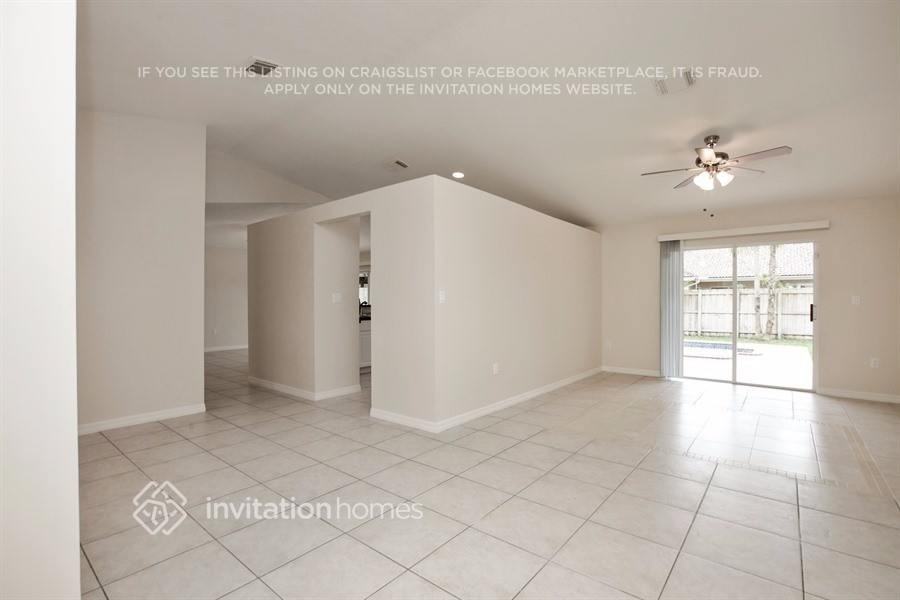 15242 Sw 138th Ter - Photo 3 of 17