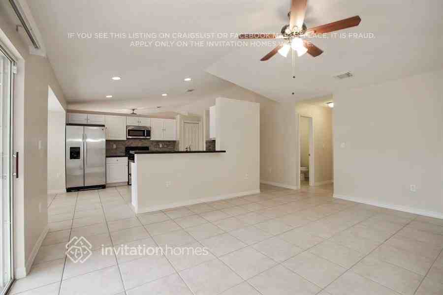 15242 Sw 138th Ter - Photo 6 of 17