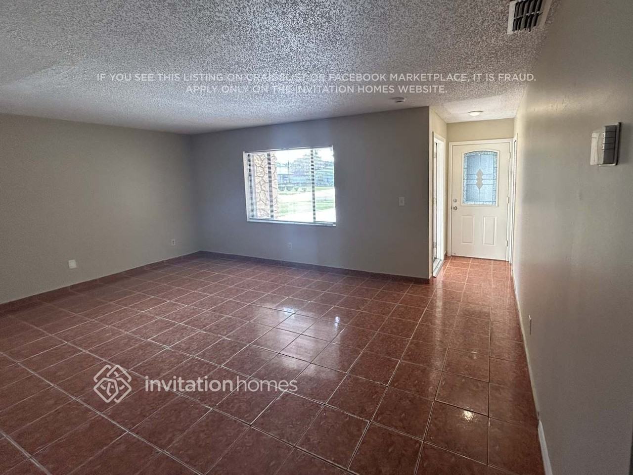 814 Centerwood Ct - Photo 2 of 14