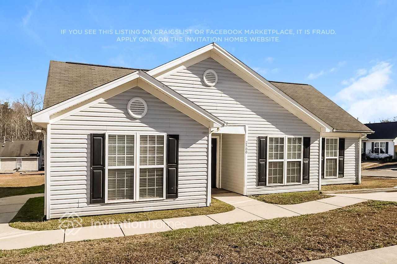 2500 Gelsinger Ave - Photo 3 of 17