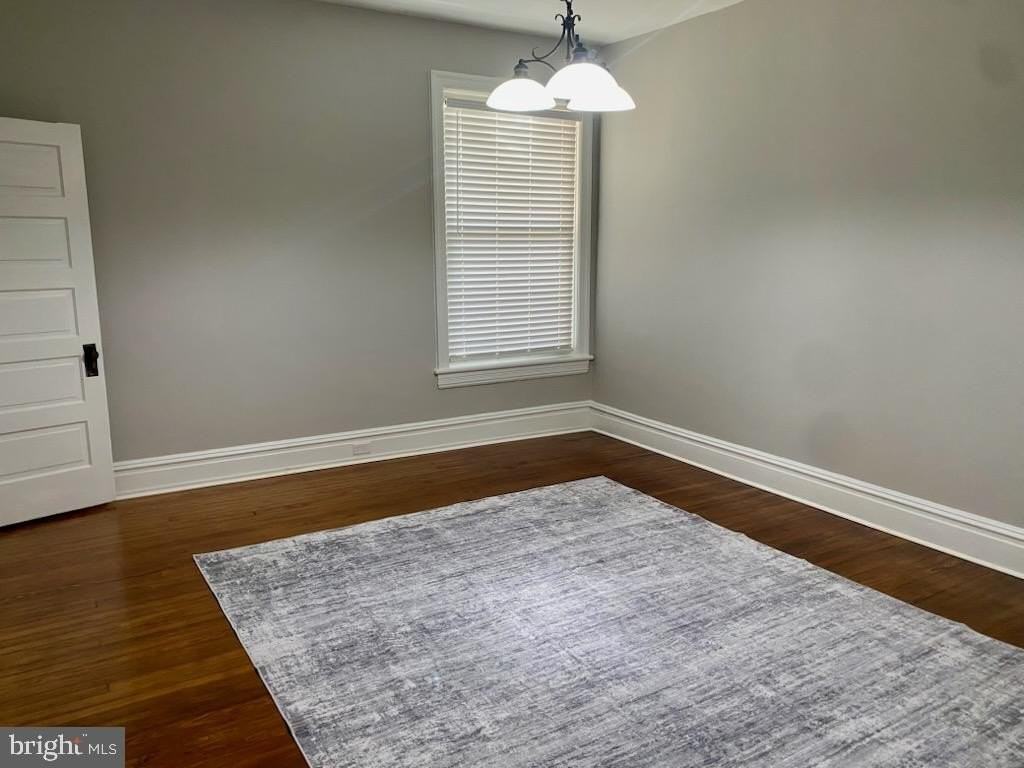 101 Glen St Apt 8 #8 - Photo 5 of 9