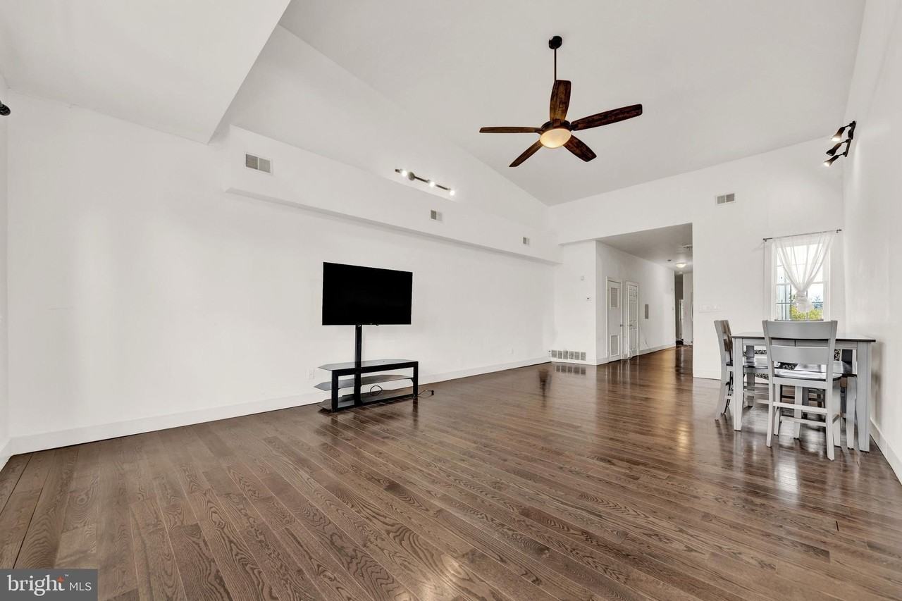 1635 N 33rd St - Photo 5 of 17