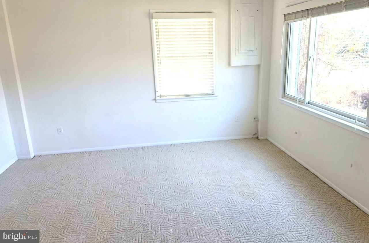 6507 Byron Ave - Photo 2 of 8