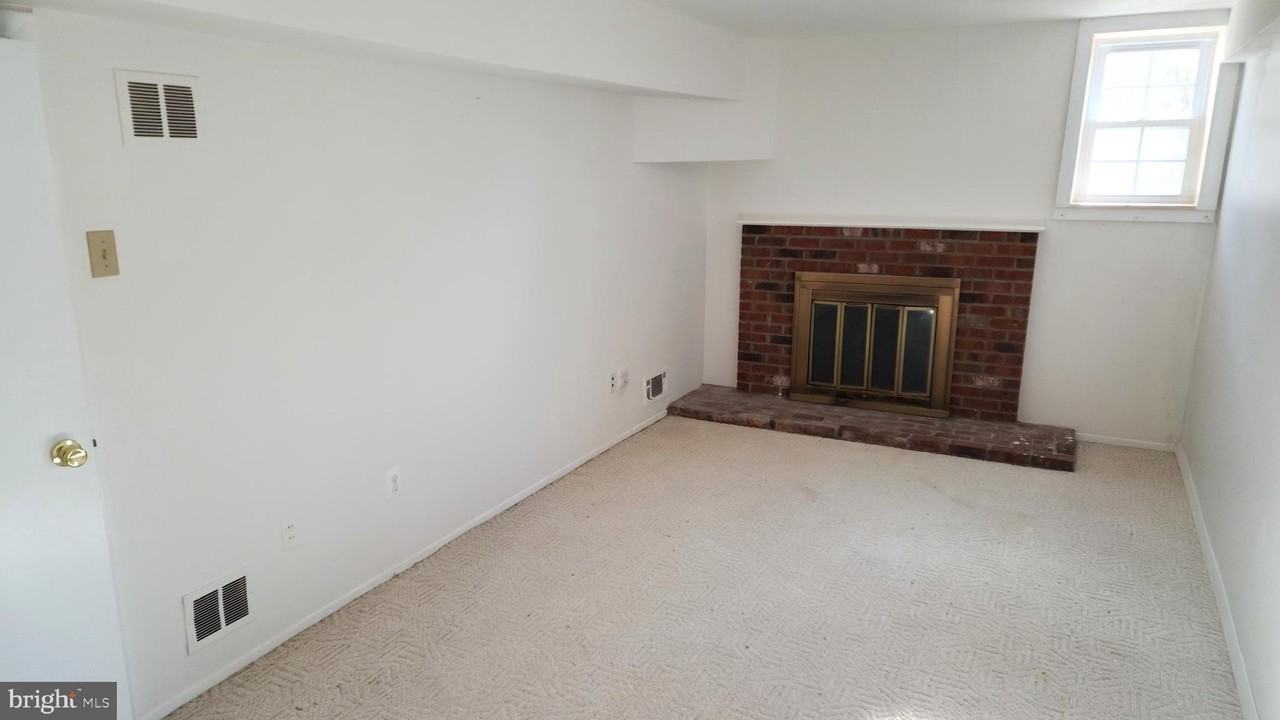 6507 Byron Ave - Photo 3 of 8